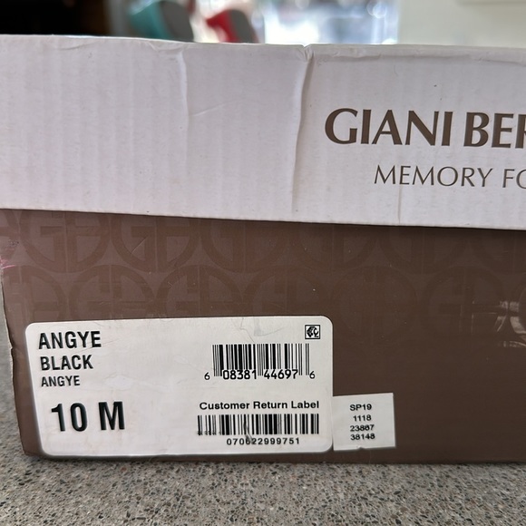 Giani Bernini Memory Foam Booties Size 10 - Picture 6 of 6